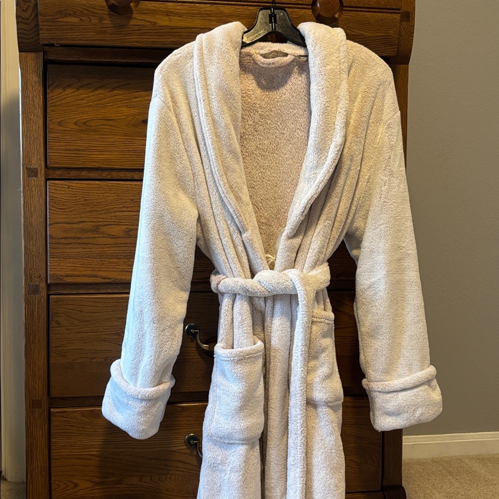 Allonge Plush Open-Front Robe Pale Pink One Size Fits Most